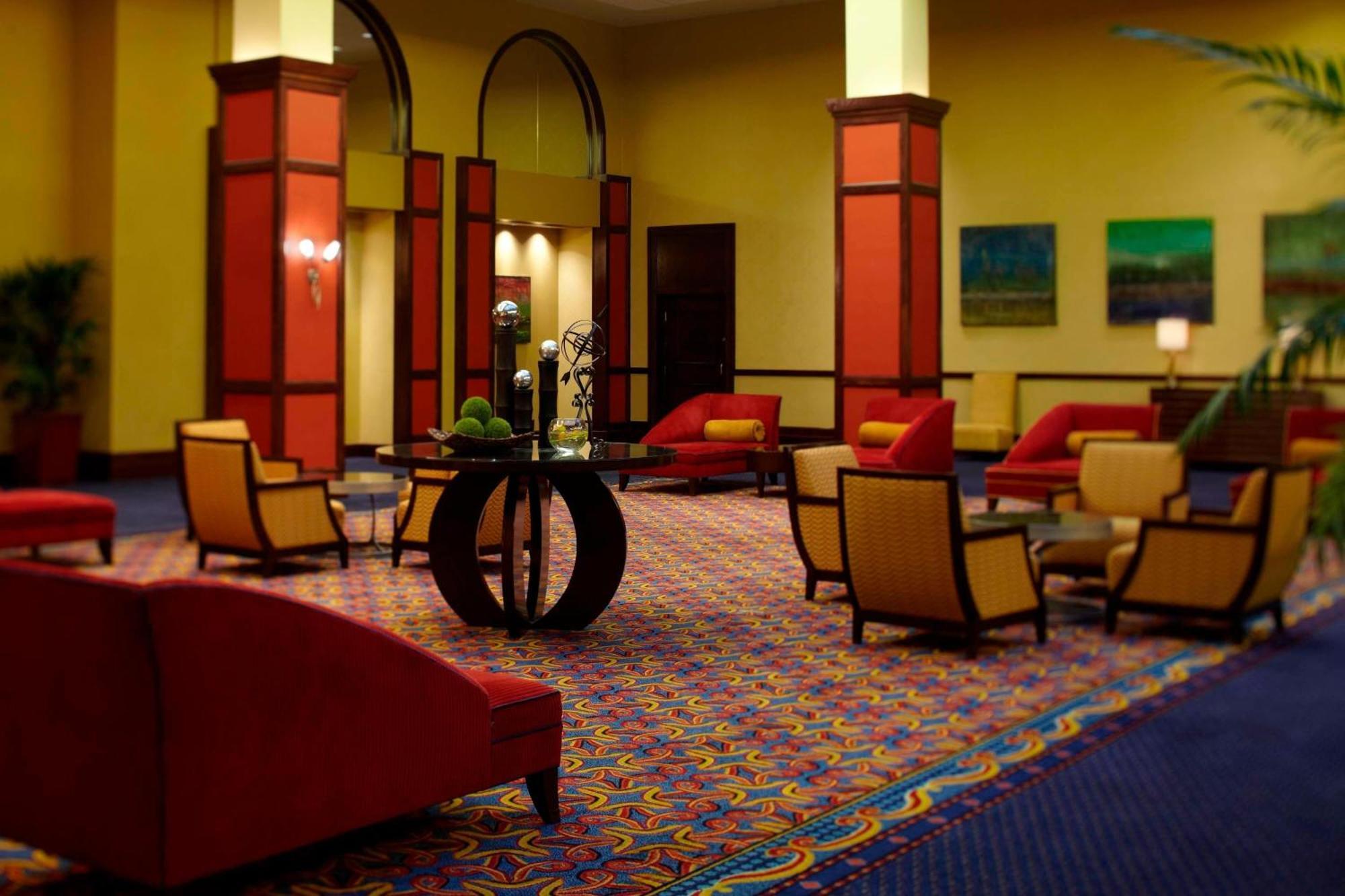 เรเนซองส์ โมบิล ริเวอร์วิว พลาซา โฮเทล Hotel ภายนอก รูปภาพ
