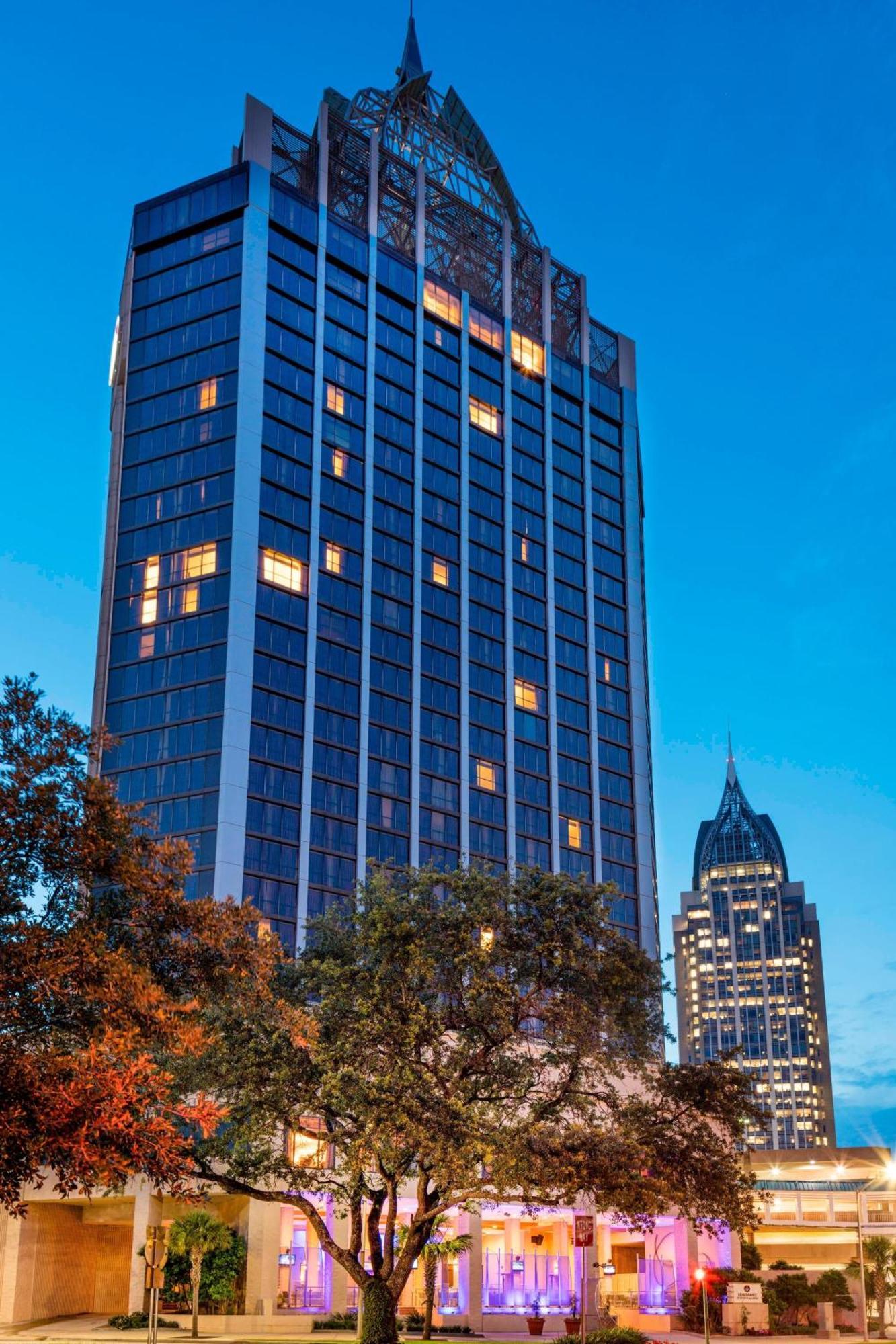 เรเนซองส์ โมบิล ริเวอร์วิว พลาซา โฮเทล Hotel ภายนอก รูปภาพ